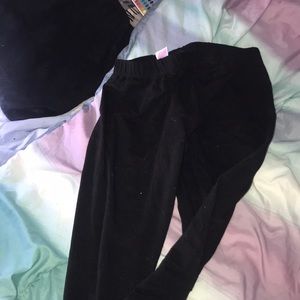 Black leggings